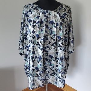 Blue animal print tunic; 3/4 sleeve - Size 22